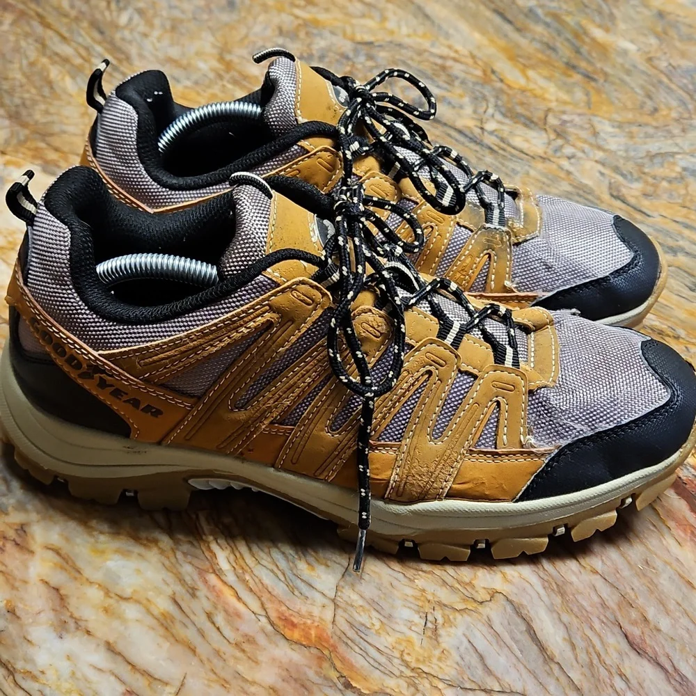 GOODYEAR Striker-P Men's Hiking Shoes in Wheat - 10
